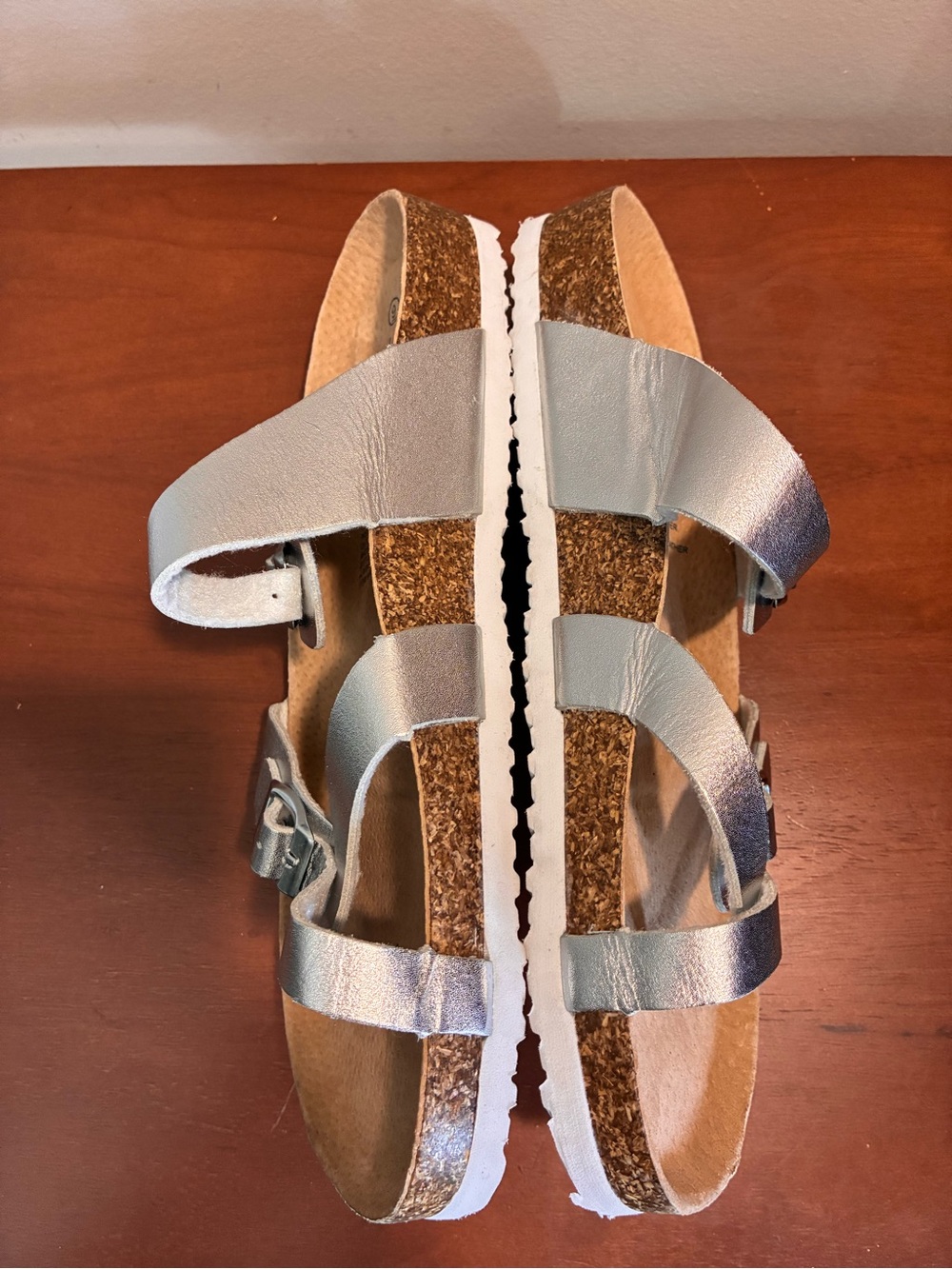 Serra Silver Leather Strappy Thong Slip-On Sandals Adjustable Buckle Size 9 - Picture 9 of 11